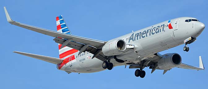 American Boeing 737-823 N924NN, Phoenix Sky Harbor, November 12, 2017